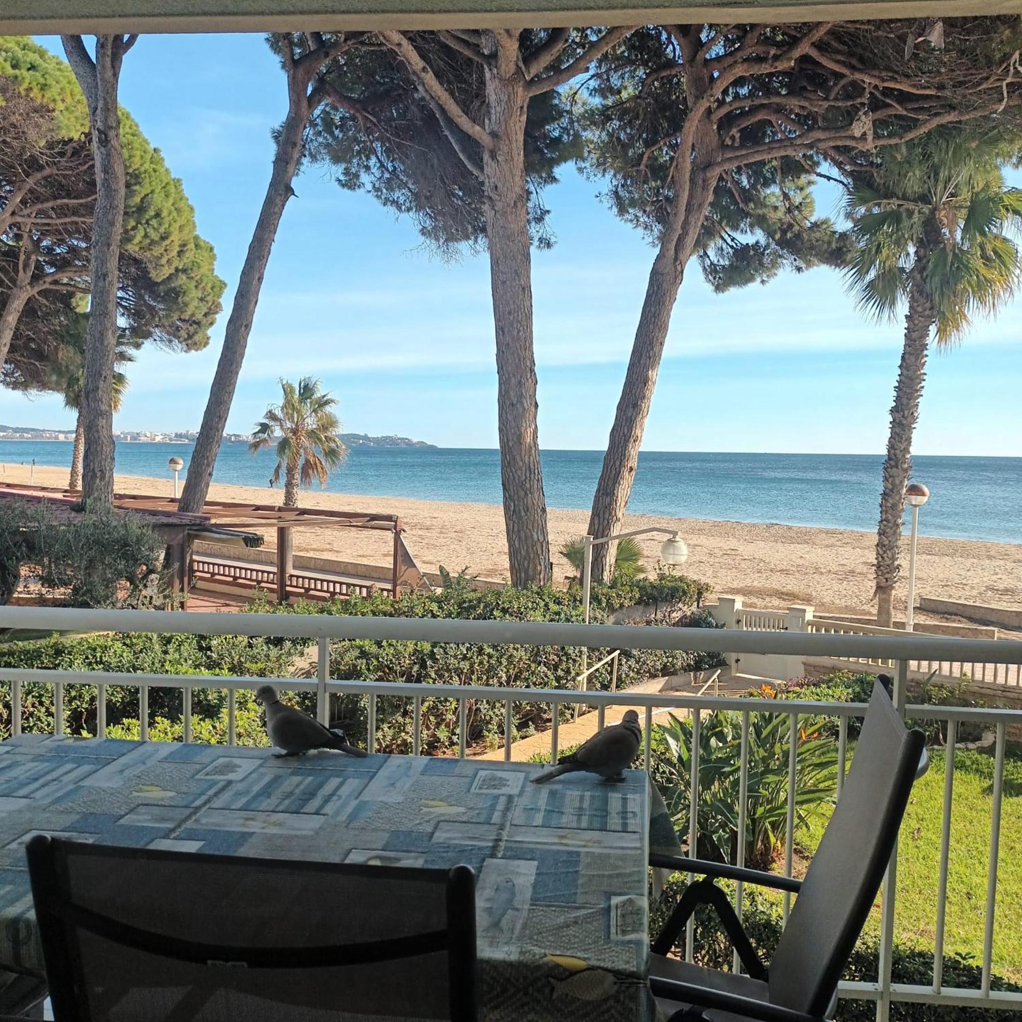 Primera Linea De Mar En Cambrils Exterior photo